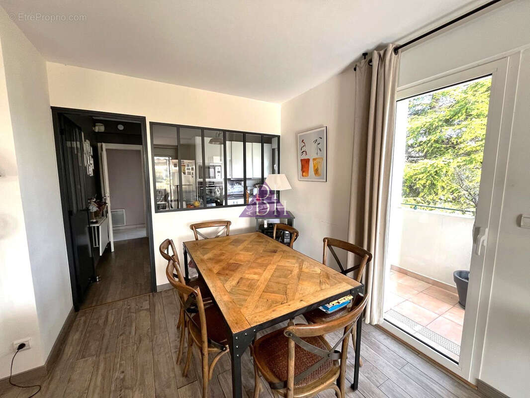 Appartement à CARQUEIRANNE