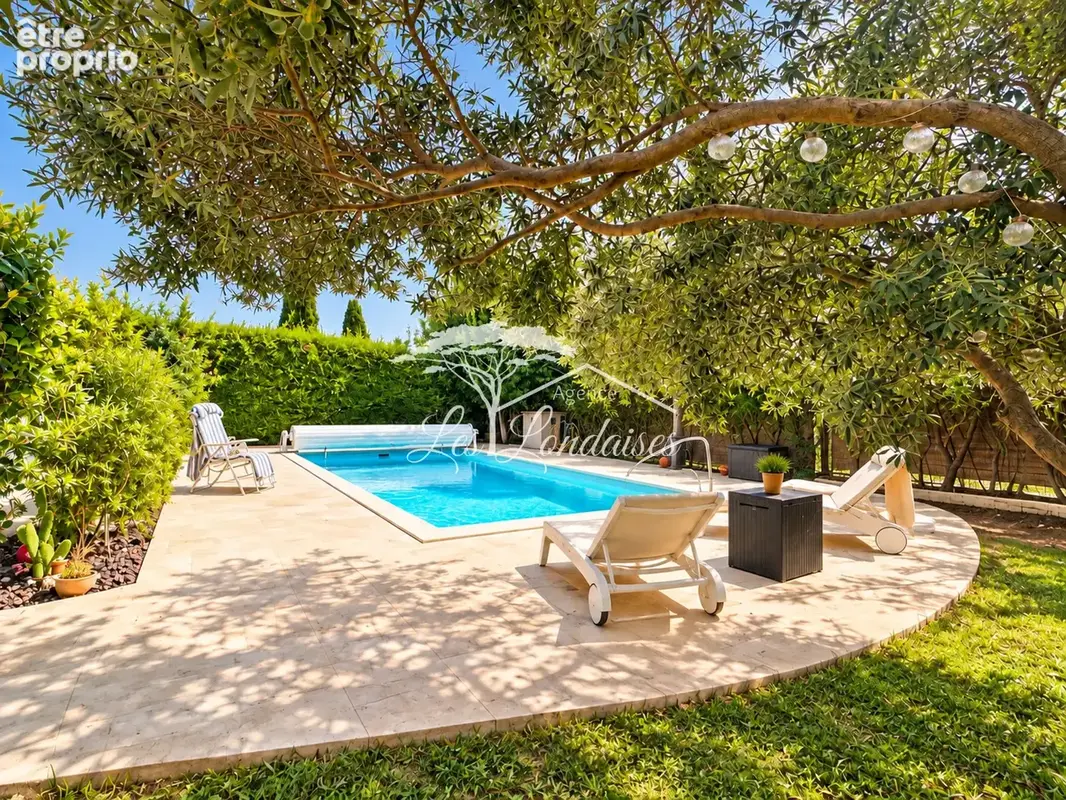 Photo Maison à La Londe-Les-Maures au prix de 697 000€