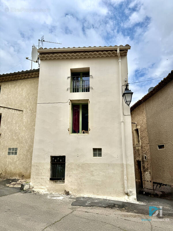 Maison à SAINT-THIBERY