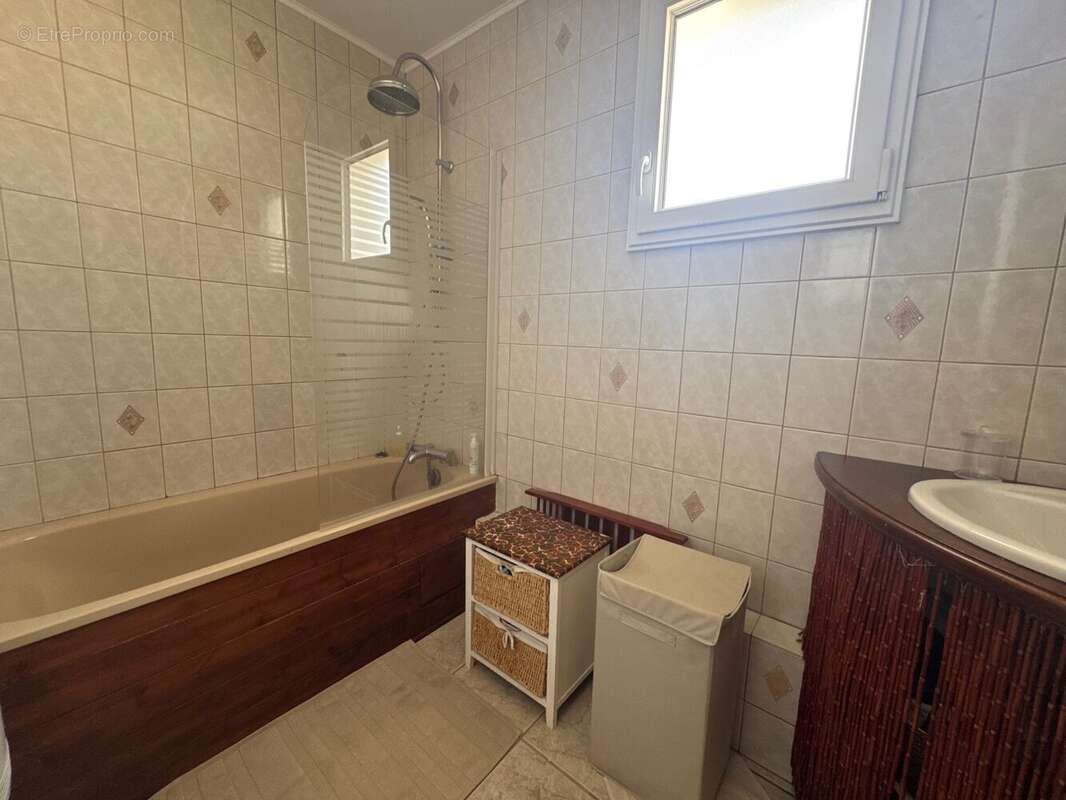 Maison à DECINES-CHARPIEU