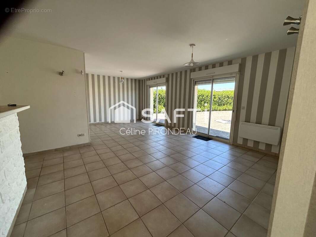Maison 104 m² à Brain-Sur-Allonnes  - photo 4