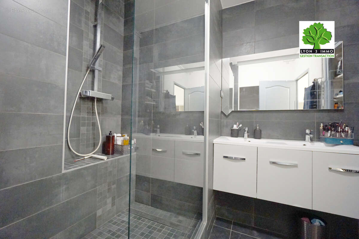 Appartement à LYON-3E