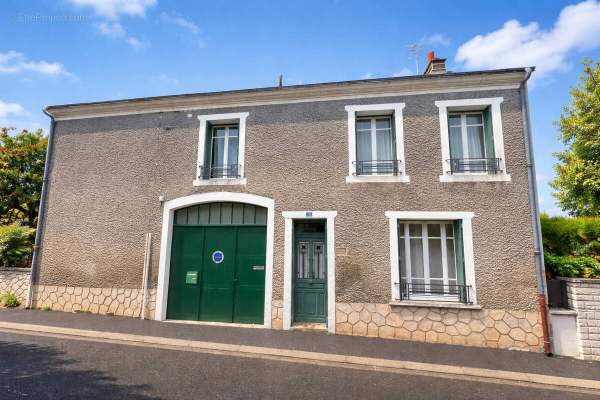 Maison à CHATEAUMEILLANT