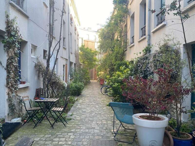 Appartement à PARIS-20E