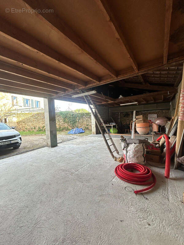 Maison à FELINES