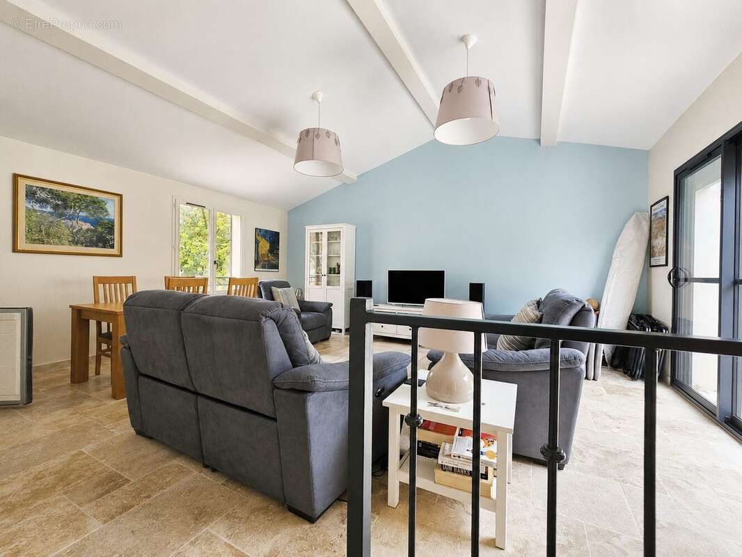 Maison 73 m² à Lezignan-La-Cebe  - photo 6