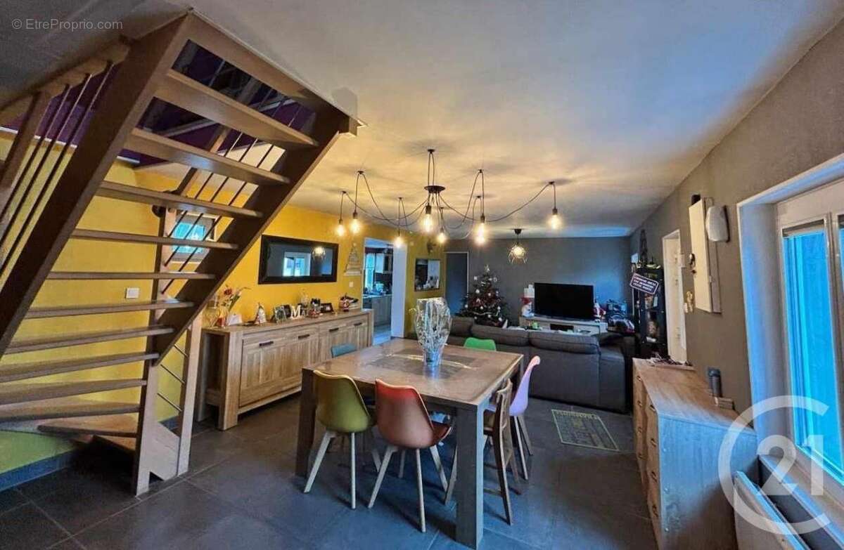 Maison à AUBIN-SAINT-VAAST