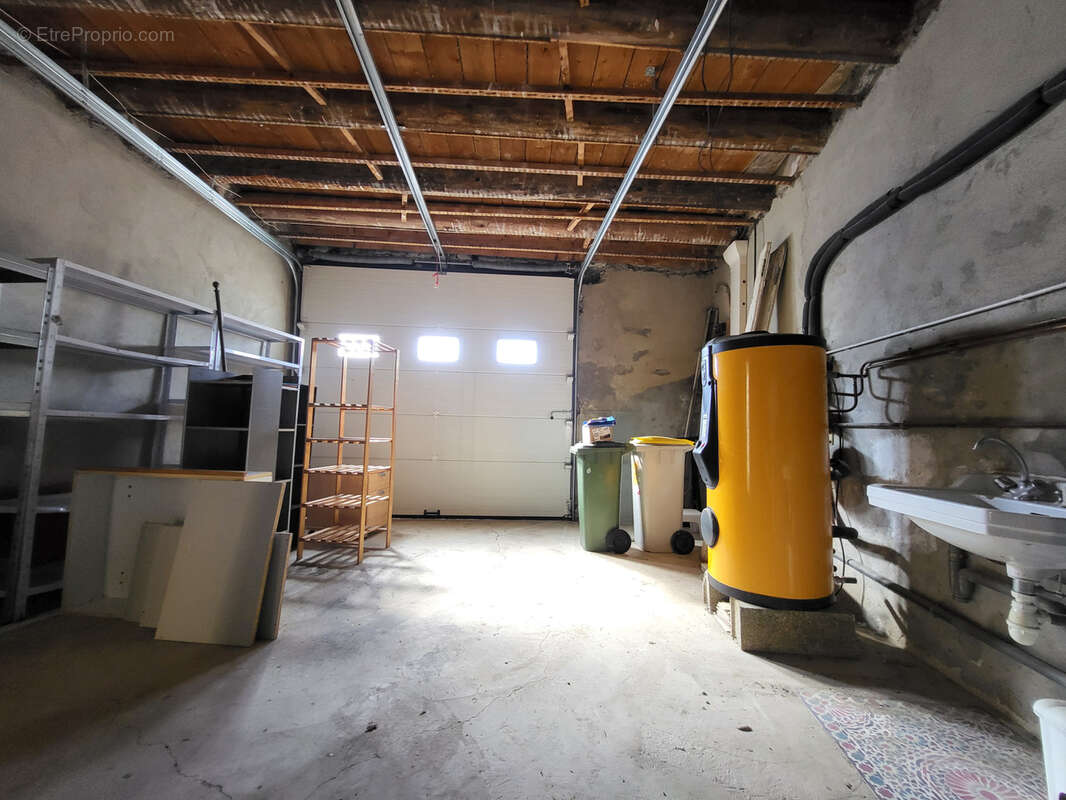 Maison à SAINT-LAURENT-D&#039;AIGOUZE