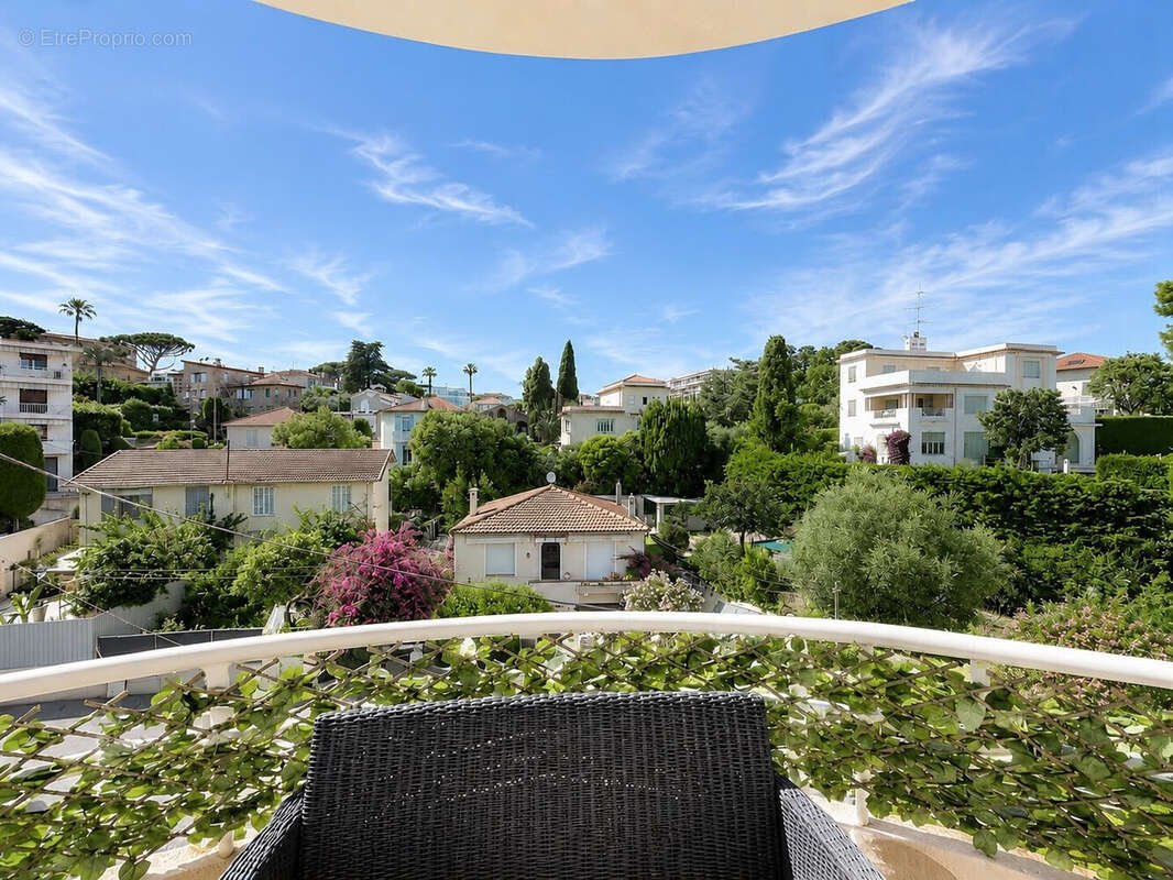 Appartement à LE CANNET