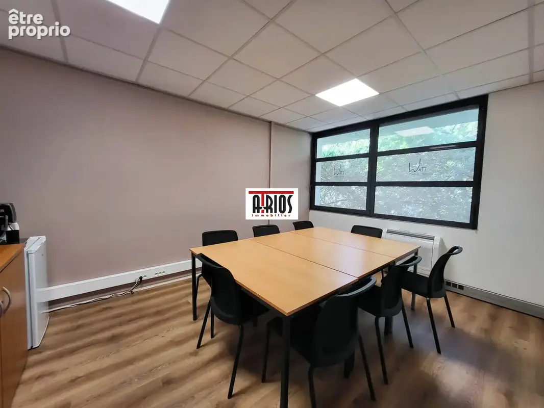 Commerce 800 m² à vendre à La Seyne-Sur-Mer (83500) - photo 5