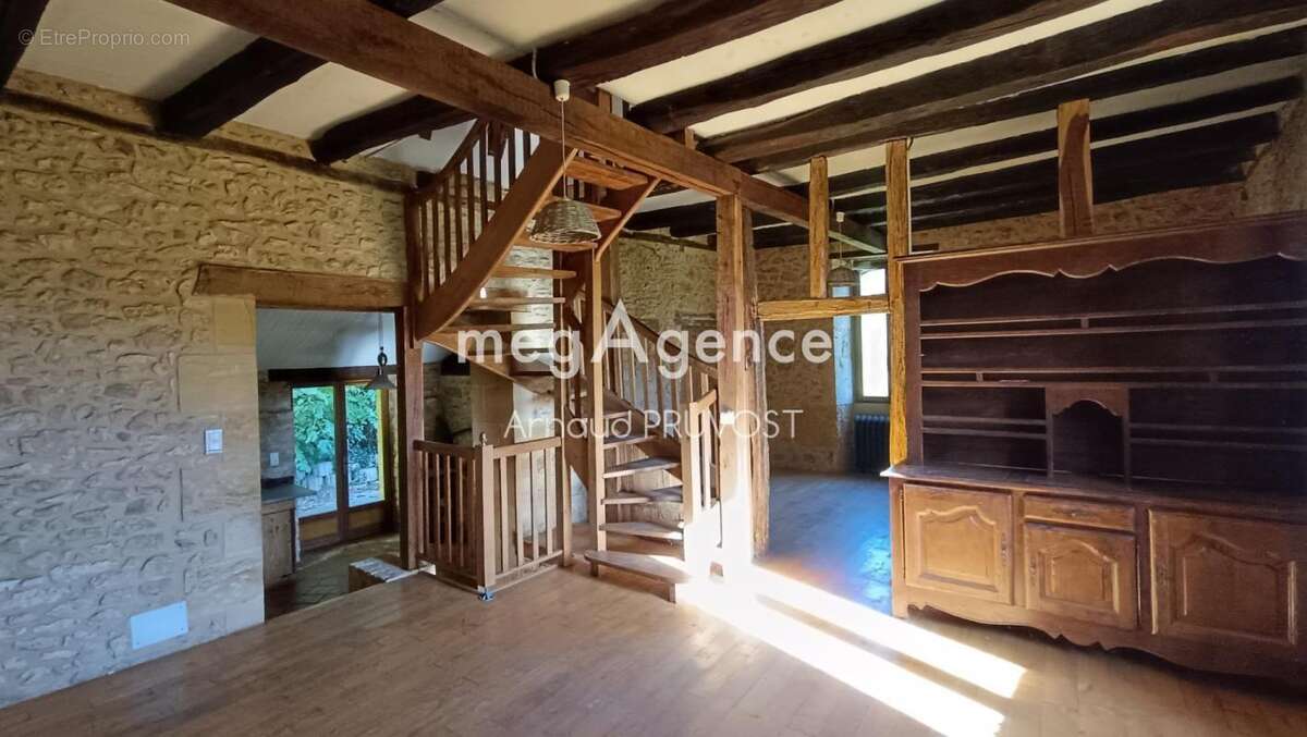 Maison à MOLIERES