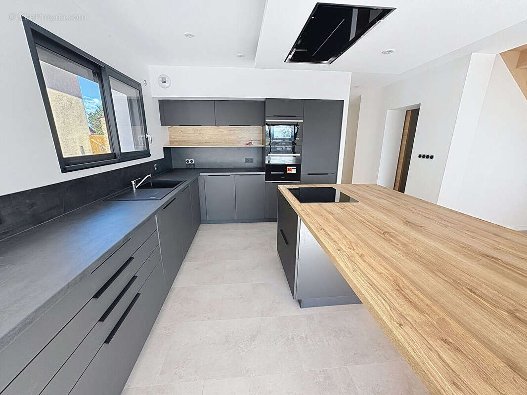 Maison à LA COTE-SAINT-ANDRE