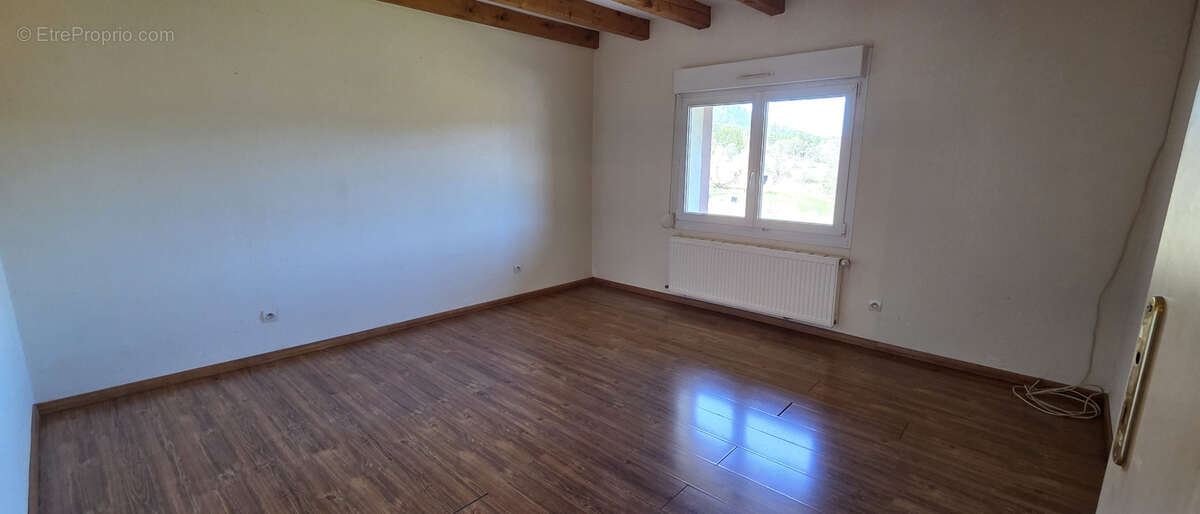 Maison à BOURG-BRUCHE