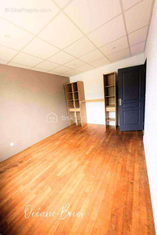 Appartement à MEHUN-SUR-YEVRE