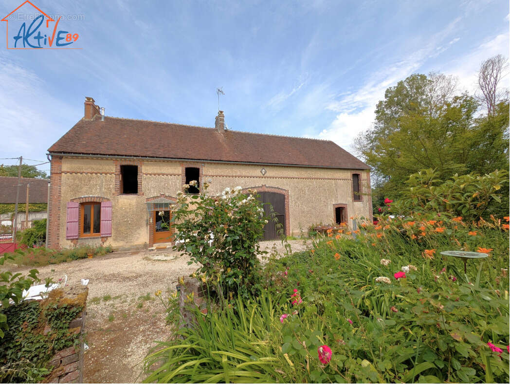 Maison à LES ORMES