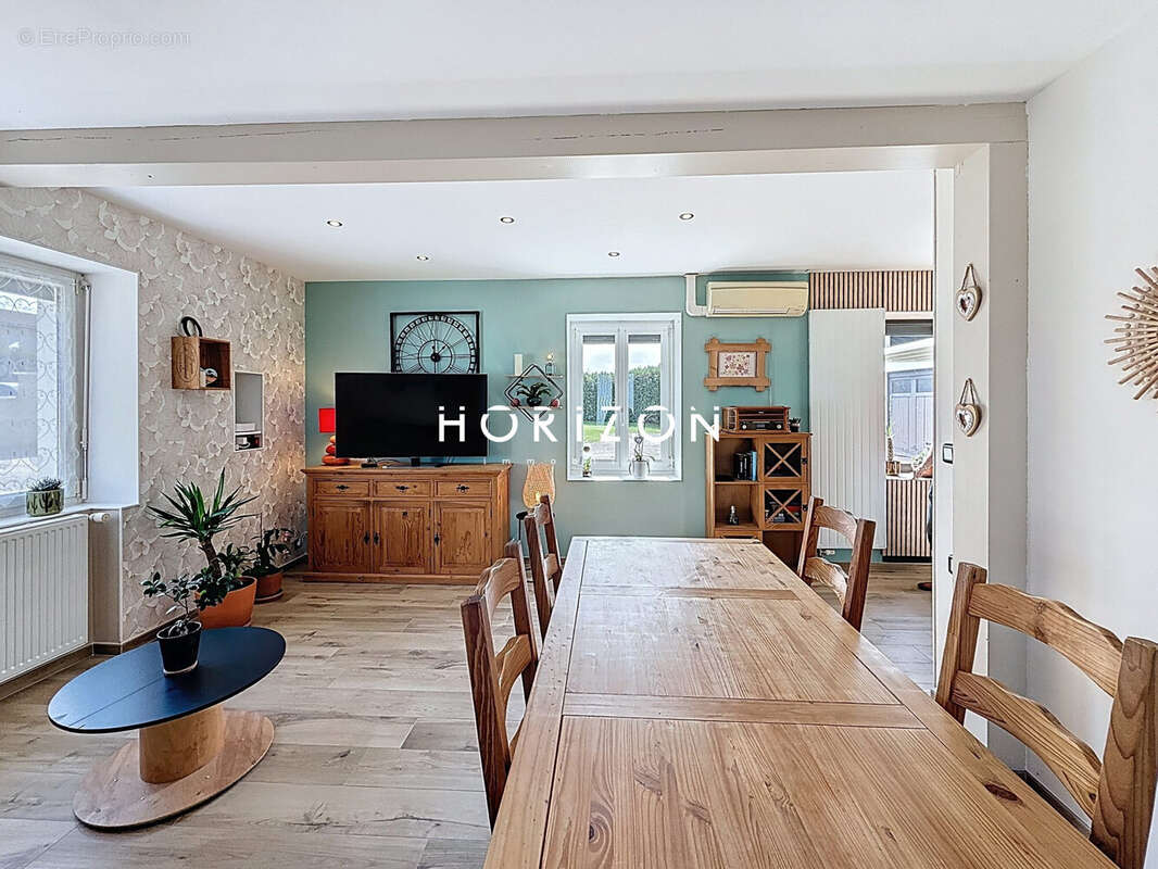 Maison à CORMORANCHE-SUR-SAONE