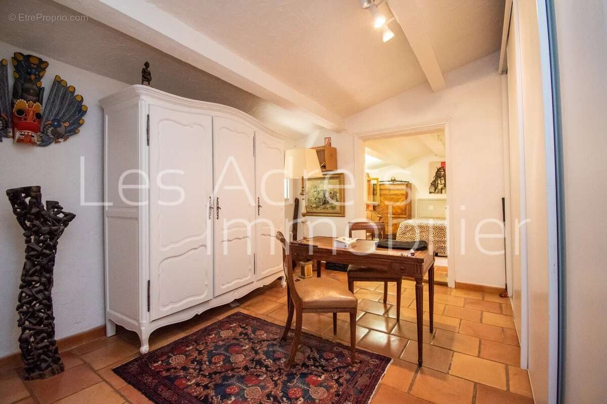 Maison à LES ADRETS-DE-L&#039;ESTEREL