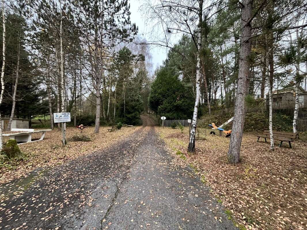 Terrain à VAILLY-SUR-AISNE