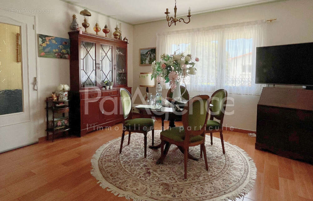 Maison à MESCHERS-SUR-GIRONDE