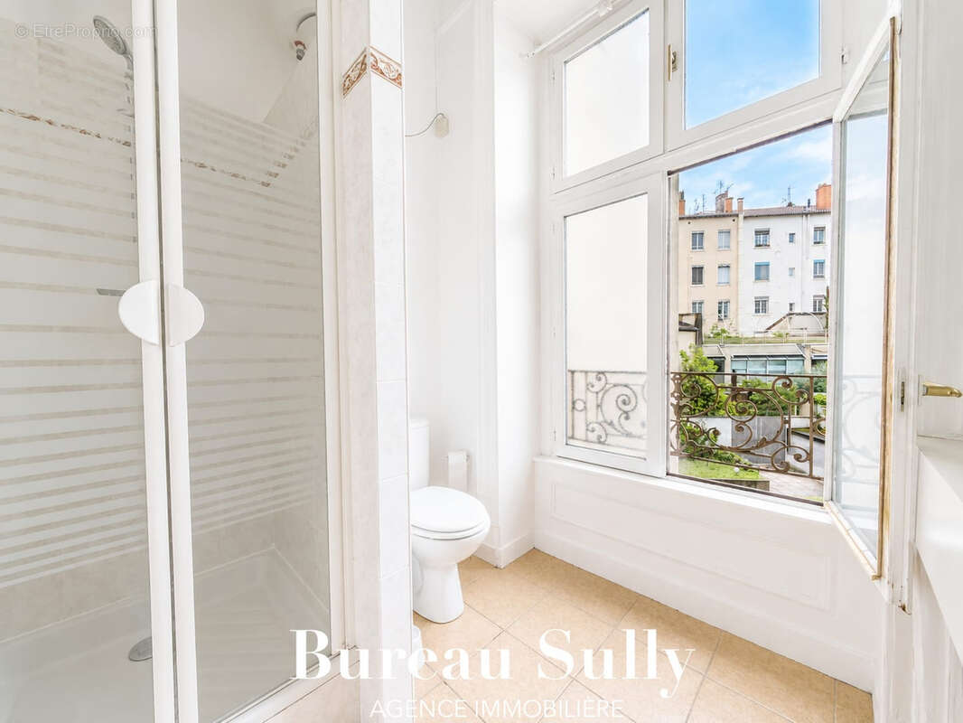 Appartement à LYON-6E