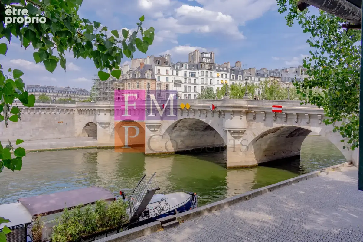 Appartement à PARIS-6E