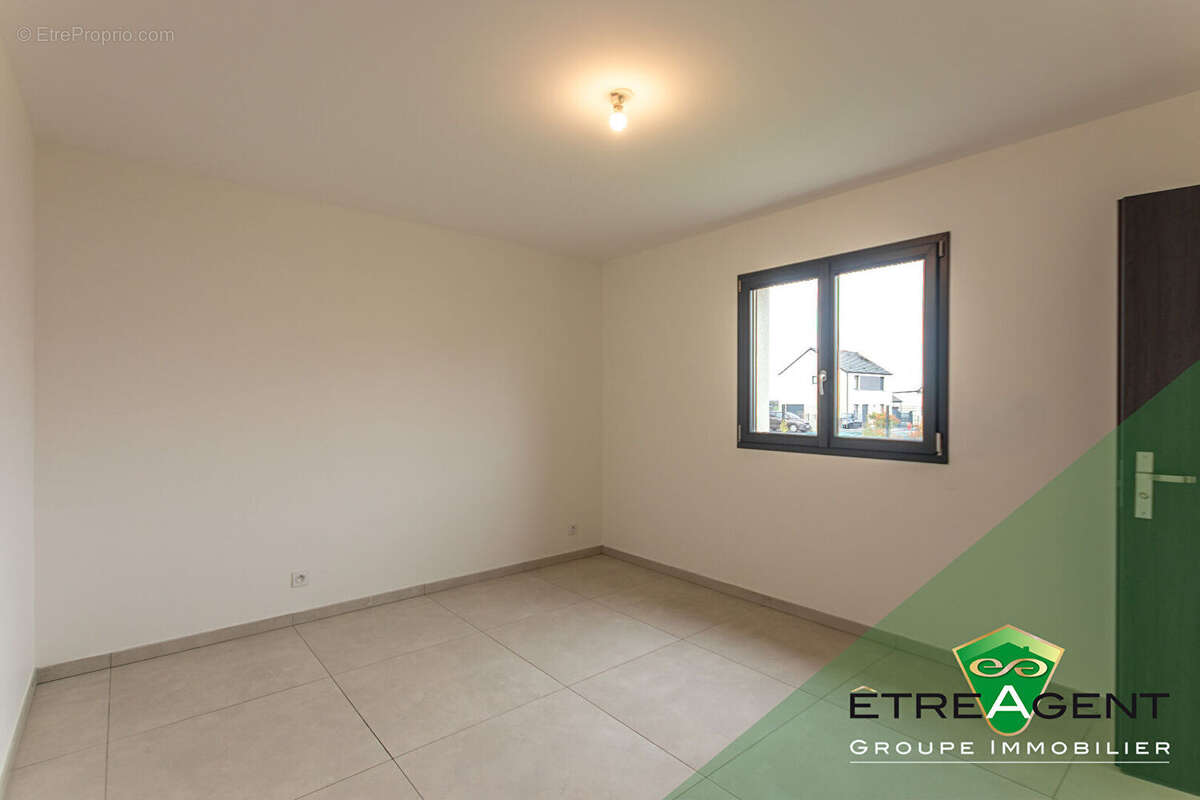 Maison ARGENCES - 124 m² - 4 chambres - photo 11