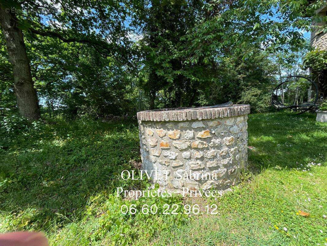 Maison à SAINT-CYR-LA-CAMPAGNE