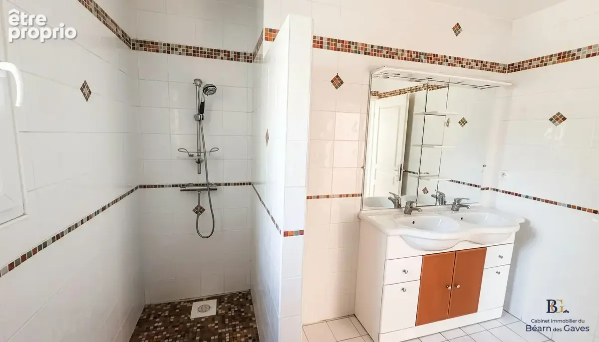 Maison 95 m² à Salies-De-Bearn  - photo 6