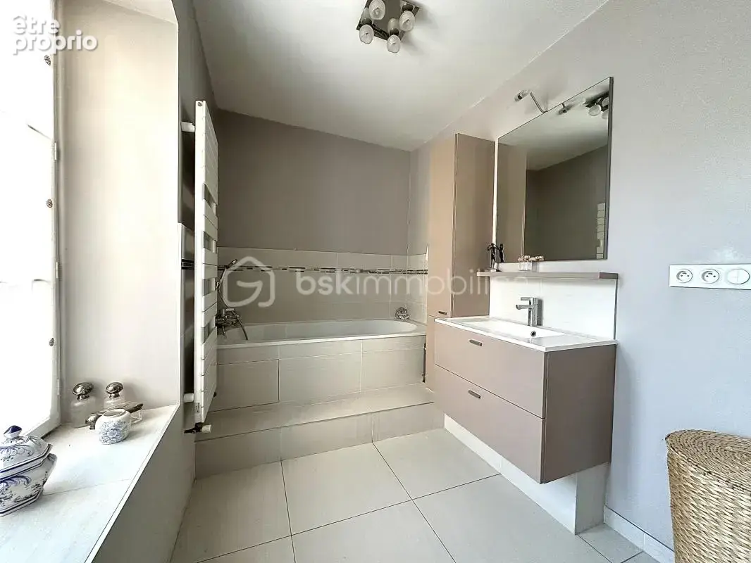 Maison 6 pièces 150 m² à vendre à Le Mesnil-Le-Roi (78600) - photo 9