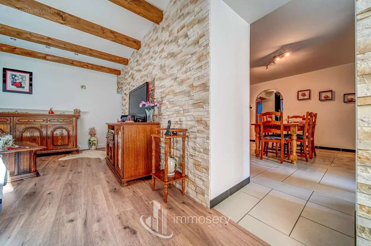 Appartement à VITRY-SUR-ORNE