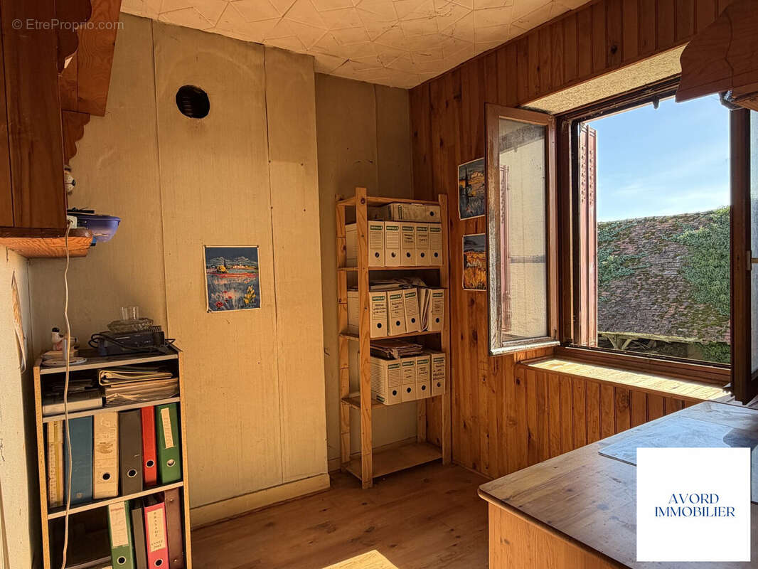 1er étage - Bureau - Maison à CORNUSSE