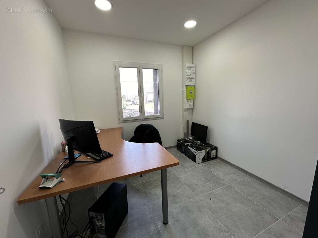 Commerce à CAILLY-SUR-EURE