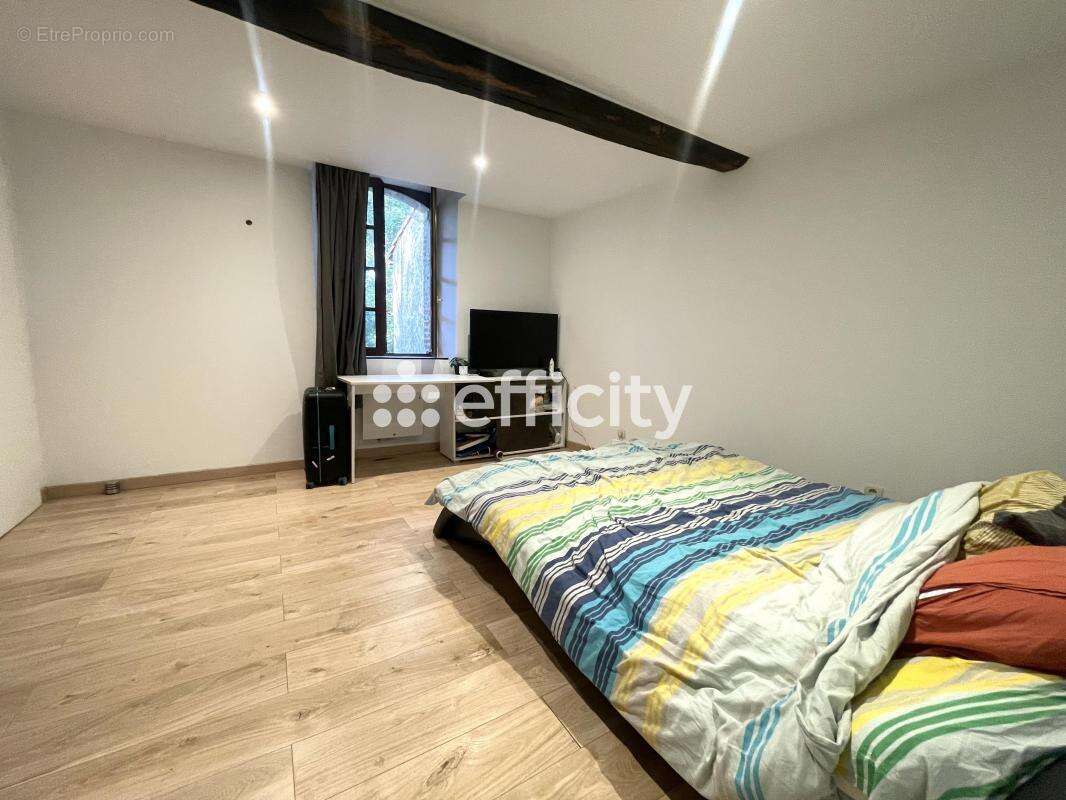 Maison à SAINT-AMADOU