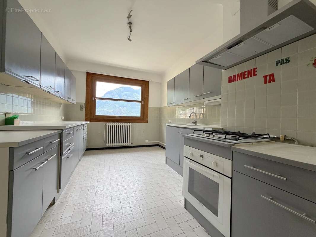 Appartement à SAINT-JEAN-DE-MAURIENNE