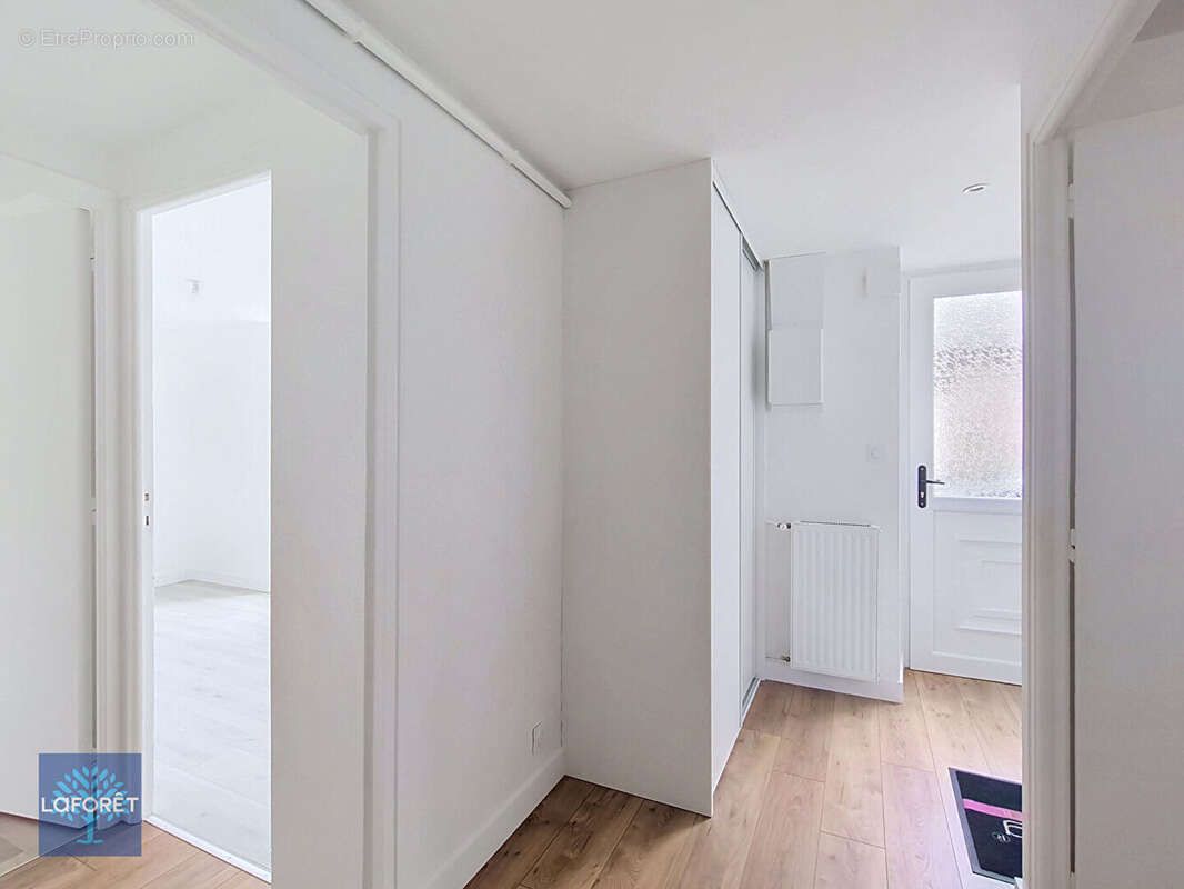 Appartement Fougeres 3 pièce(s) 55 m2 - photo 2