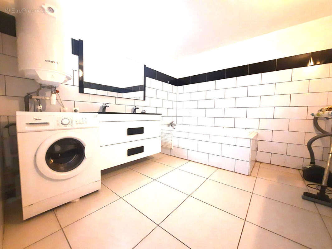 Appartement à SAINT-DENIS