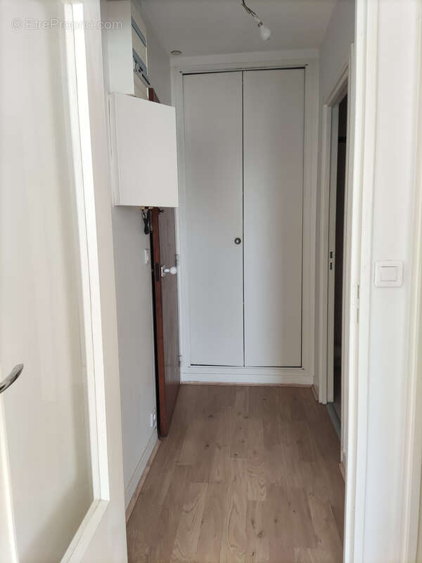 Appartement à BURES-SUR-YVETTE