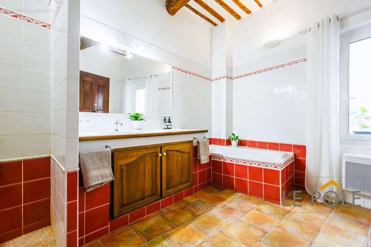 Maison à BEAUMES-DE-VENISE