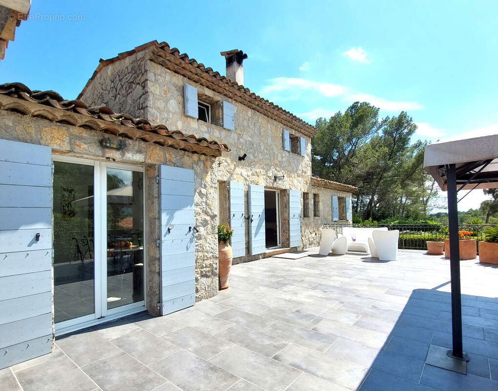 Maison à PEYMEINADE