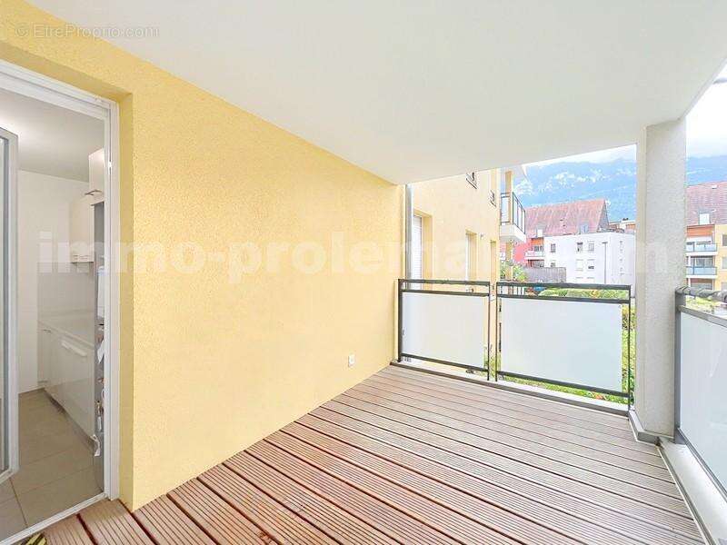 appartement_balcon_lumineux_parking_bonneville_geneve_garre_autoroute - Appartement à BONNEVILLE
