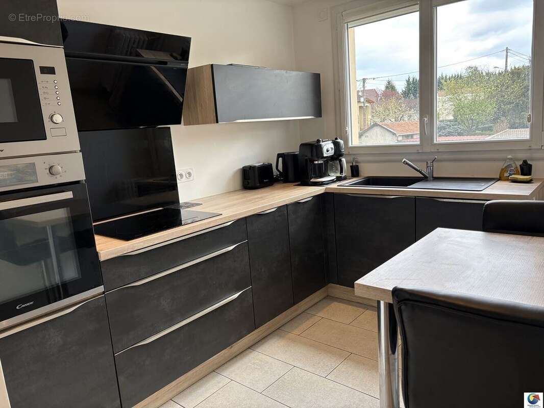 Appartement à LA VERPILLIERE