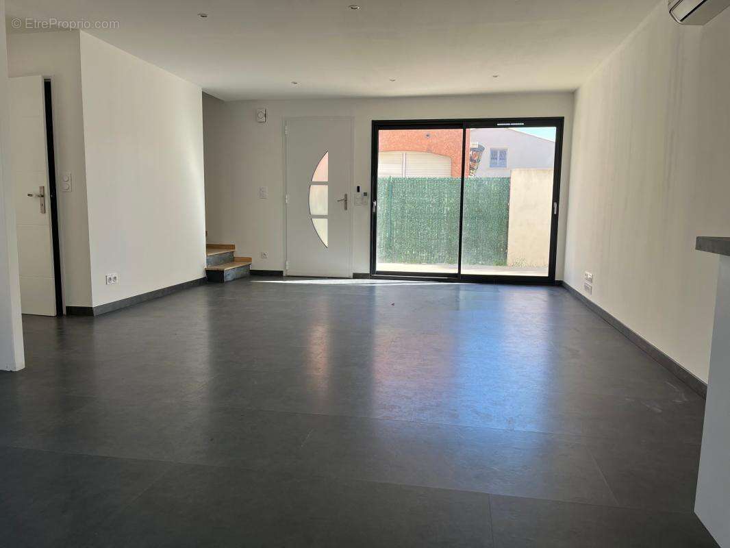 Maison à VILLEVEYRAC