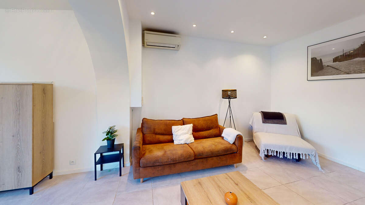 Appartement à SAUSSET-LES-PINS