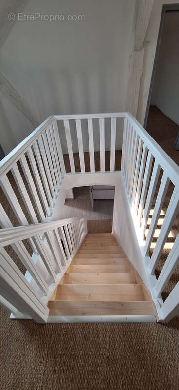 Appartement à VILLENEUVE-L'ARCHEVEQUE