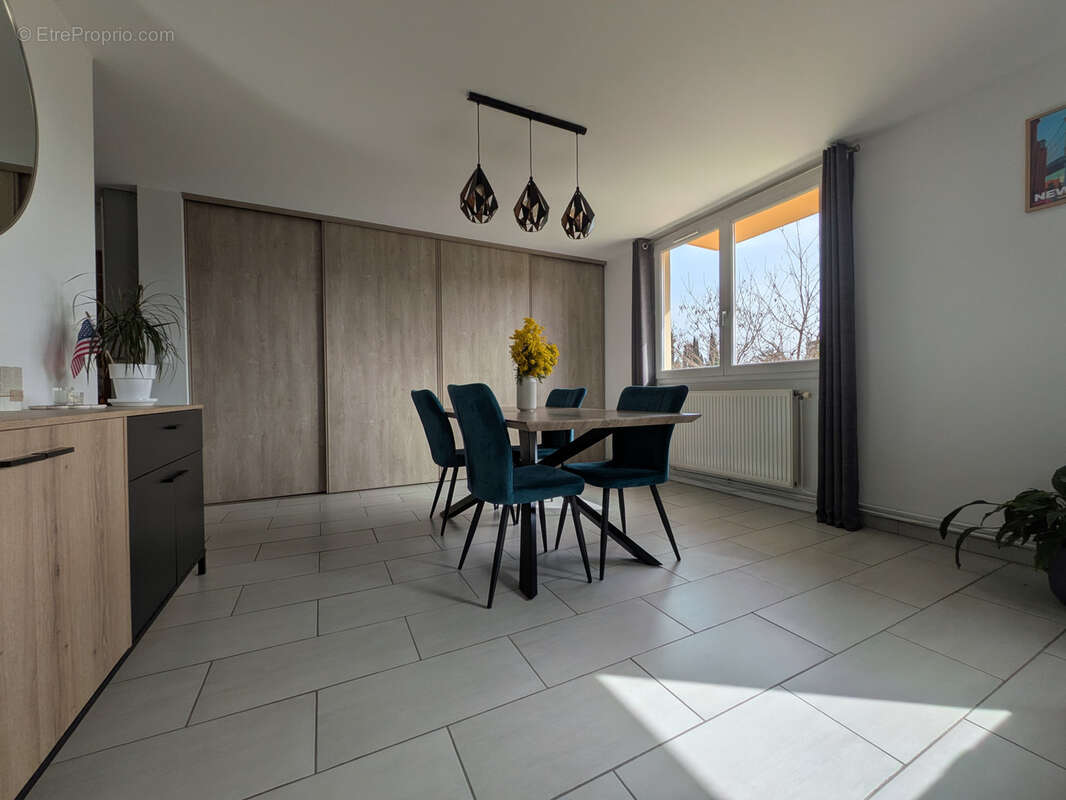 Appartement à ROMANS-SUR-ISERE