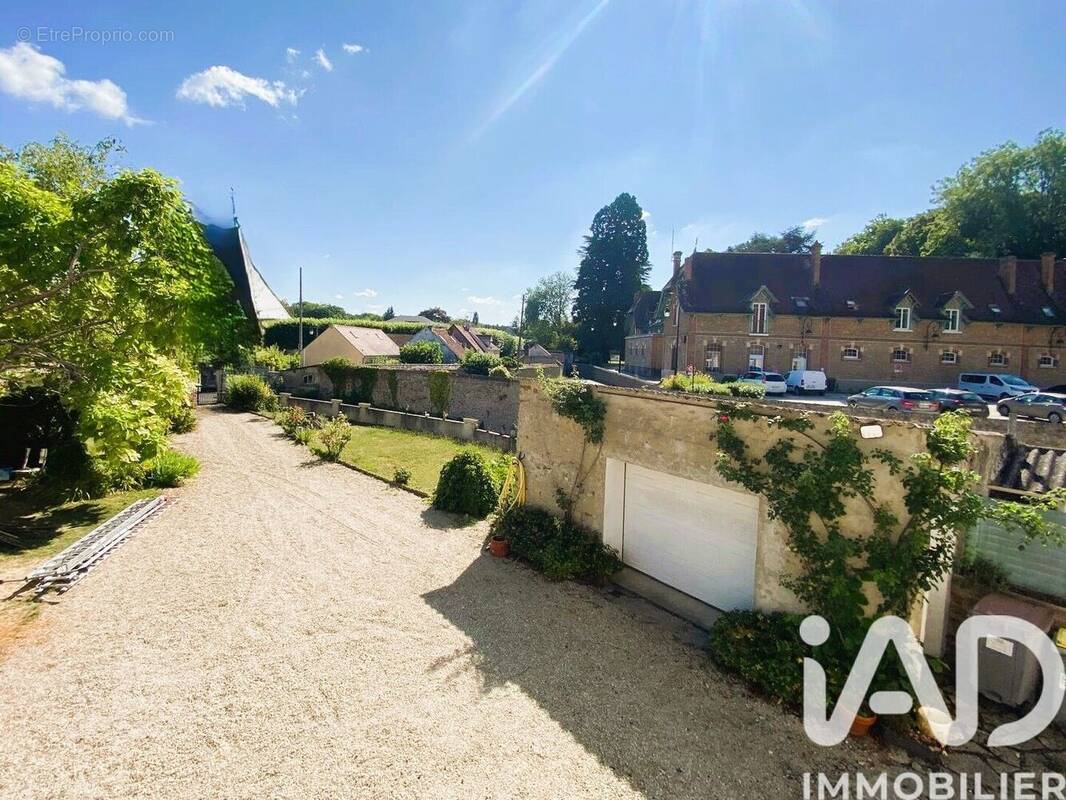 Photo 1 - Maison à SAINT-FARGEAU-PONTHIERRY