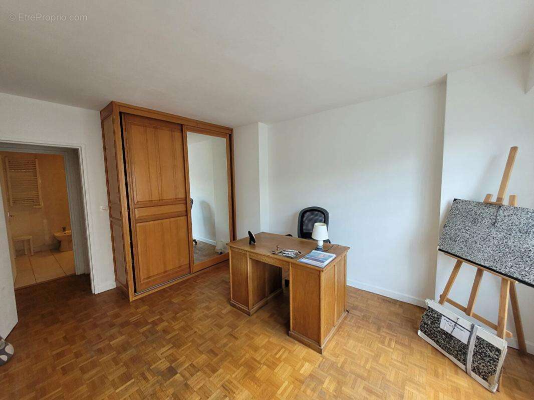 Appartement à PARIS-12E