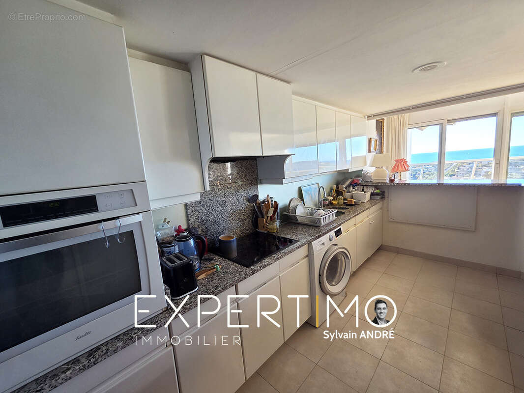 Appartement à MARSEILLE-8E