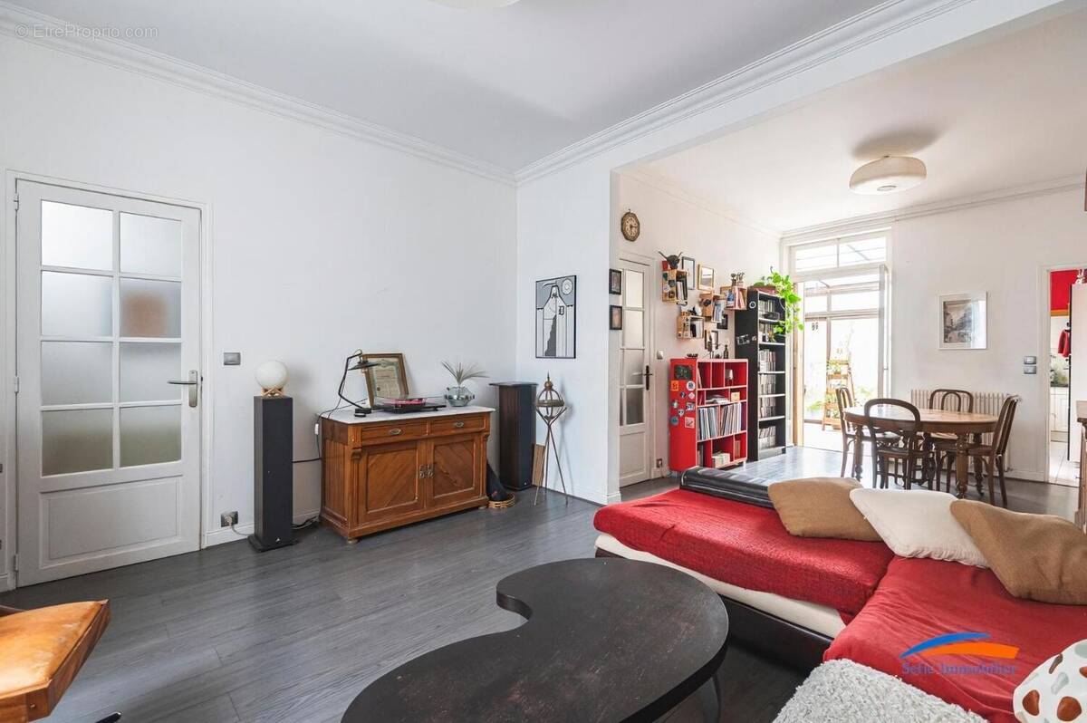   - Maison à REIMS