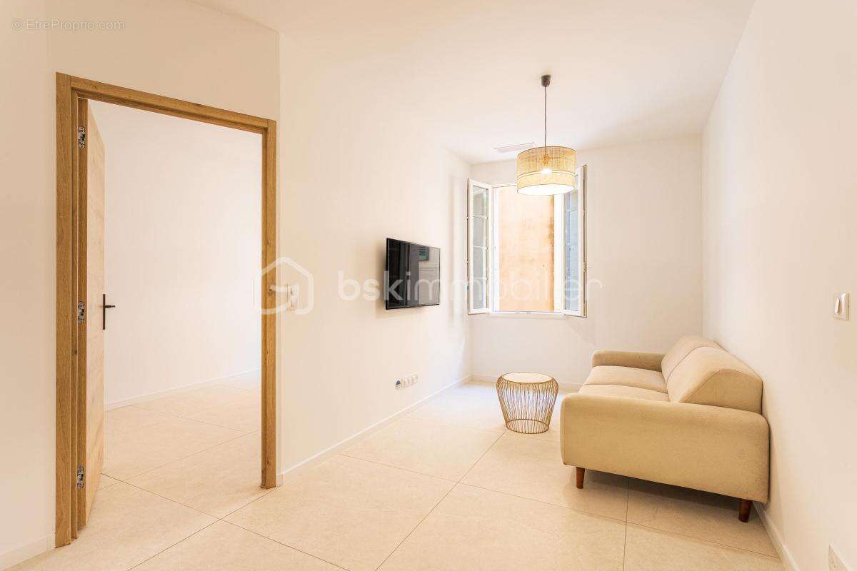 Appartement à HYERES